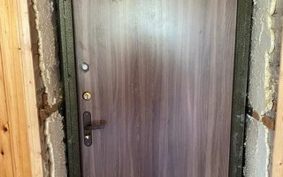 дверь входная для дачи, вид внутри